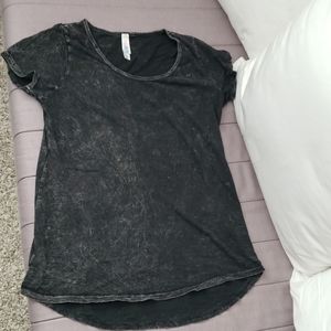 Lularoe》Acid Wash Perfect T